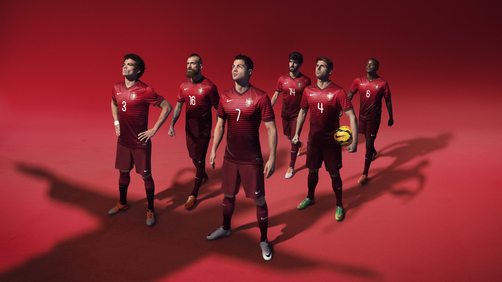 欧洲足球联赛射手榜竞争激烈，多名前锋状态火热，欧洲足球射手榜排名